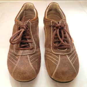 Kenneth Cole Reaction Curve & Serve